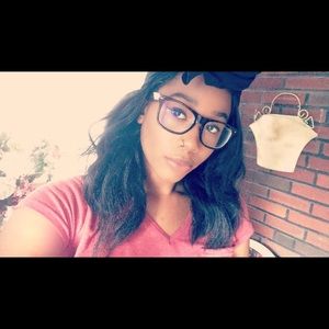 Meet your Posher, Jada